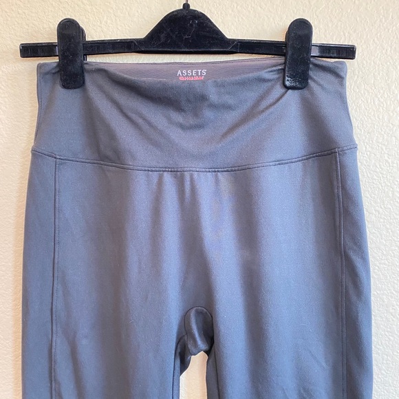 Spanx Assets Red Hot Label Leggings Gray Size L - Picture 7 of 9